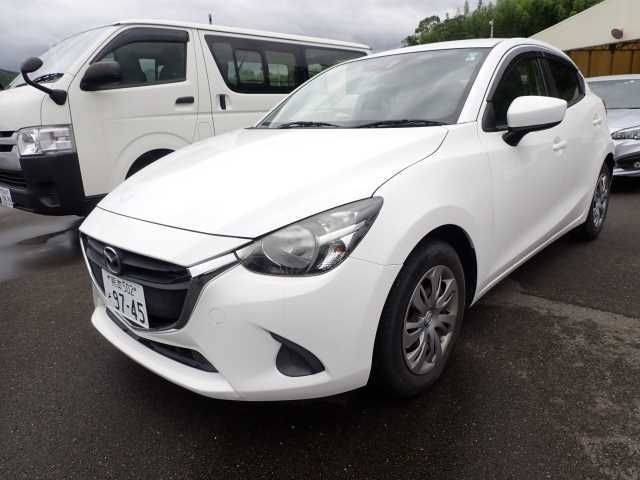 160 MAZDA DEMIO 2016 г. (ORIX Fukuoka Nyusatsu)