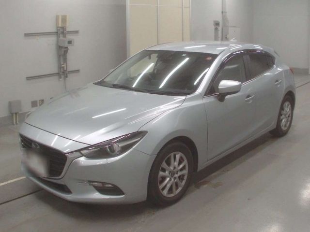 1127 Mazda Axela BMLFS 2017 г. (CAA Tokyo)