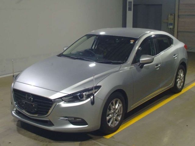 12129 Mazda Axela BM5FP 2016 г. (TAA Yokohama)