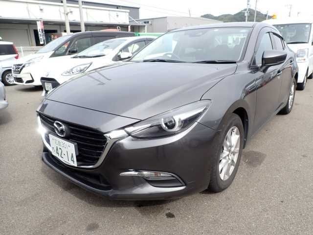 220 Mazda Axela BMLFP 2018 г. (ORIX Fukuoka Nyusatsu)