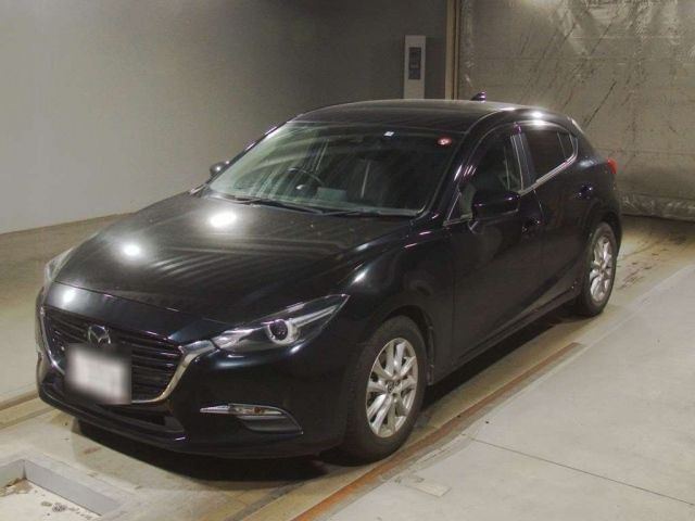 30005 Mazda Axela BM5FS 2017 г. (TAA Kinki)