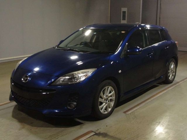 30019 Mazda Axela BL5FW 2012 г. (TAA Hyogo)