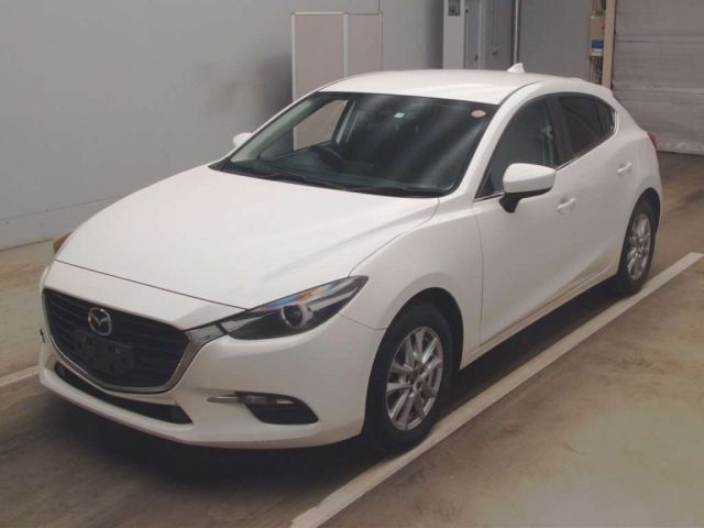 30027 Mazda Axela BMLFS 2017 г. (TAA Kantou)