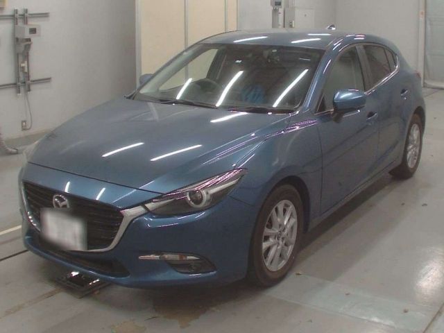 30605 Mazda Axela BM5FS 2017 г. (CAA Tokyo)