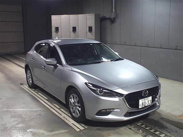 7010 Mazda Axela BMLFS 2018 г. (JU Gifu)