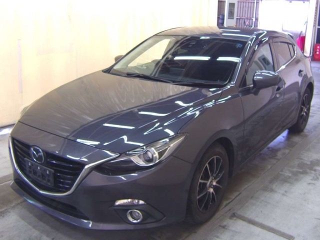 73520 Mazda Axela BM5FS 2015 г. (TAA Tohoku)