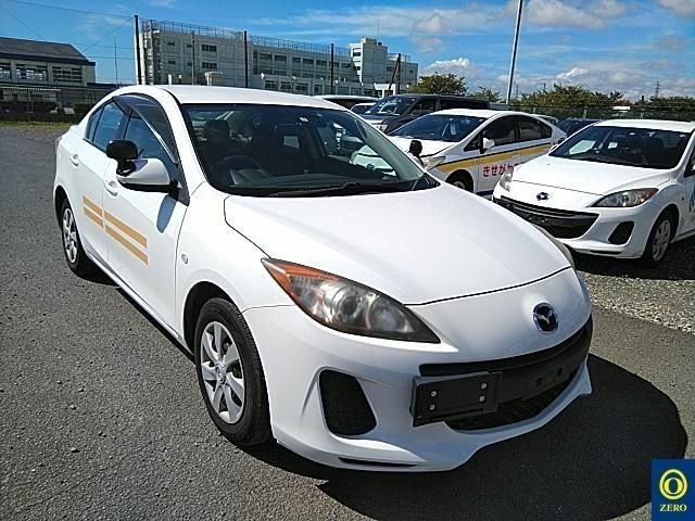 88 Mazda Axela BL6FJ 2014 г. (ZERO Shonan)