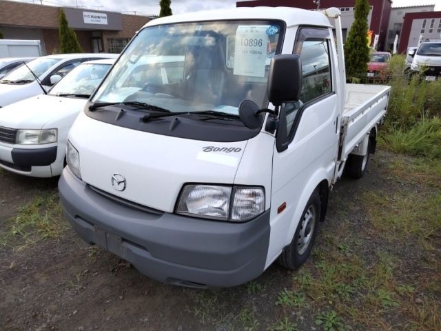 10896 Mazda Bongo SKP2L 2015 г. (LUM Tokyo Nyusatsu)