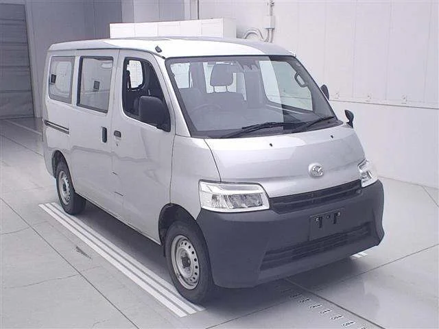 Mazda Bongo S413Z 2023