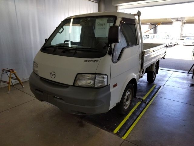 3917 Mazda Bongo SKP2L 2015 г. (LUM Nagoya Nyusatsu)