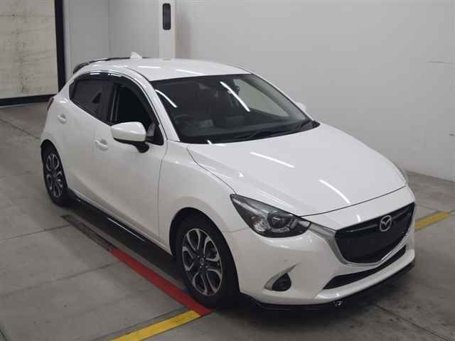 10003 Mazda Demio DJ5FS 2018 г. (MIRIVE Osaka)