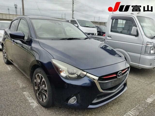 1006 Mazda Demio DJ5FS 2015 г. (JU Toyama)