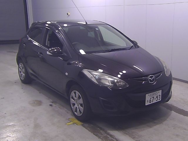 10312 Mazda Demio DEJFS 2013 г. (Honda Tokyo)