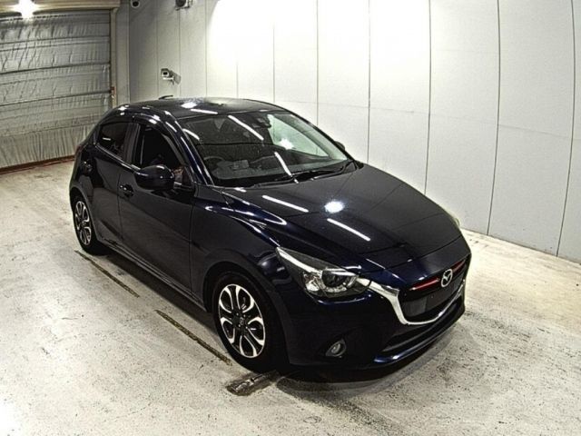 1085 Mazda Demio DJ5FS 2015 г. (LAA Okayama)