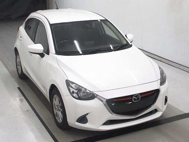 1121 Mazda Demio DJ5FS 2016 г. (JU Chiba)