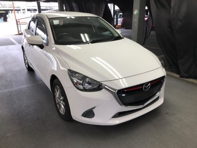 1137 Mazda Demio DJ5FS 2016 г. (NISSAN Osaka)