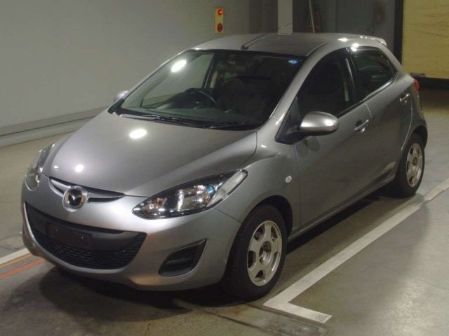 13 Mazda Demio DEJFS 2014 г. (TAA Hiroshima)