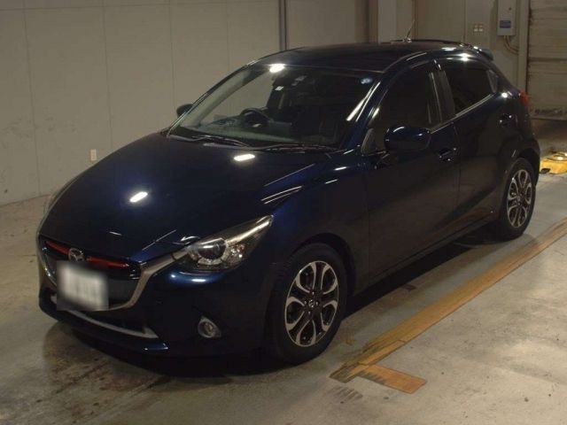 141 Mazda Demio DJ5FS 2015 г. (TAA Kyushu)