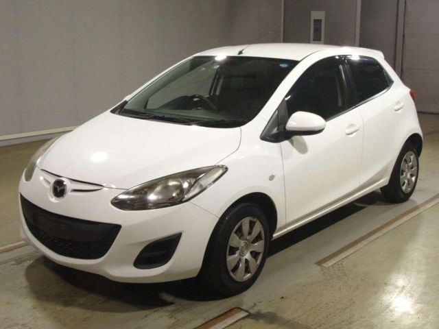 146 Mazda Demio DE3FS 2014 г. (TAA Hyogo)