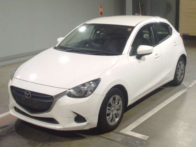 15 Mazda Demio DJLFS 2018 г. (TAA Hiroshima)