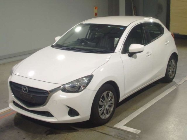 15 Mazda Demio DJ3FS 2018 г. (TAA Hiroshima)