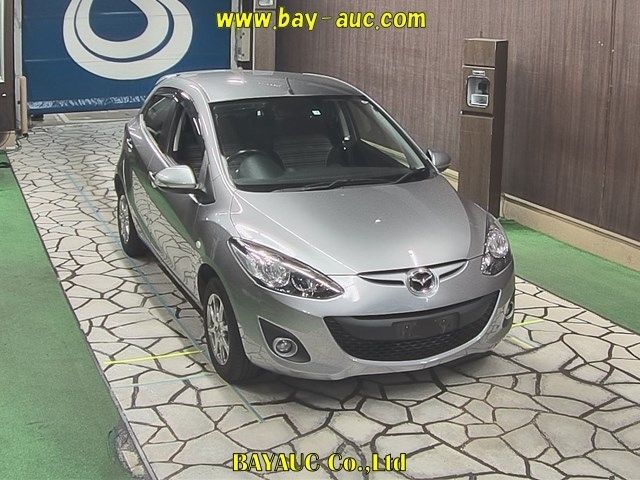 15061 Mazda Demio DEJFS 2013 г. (BAYAUC)