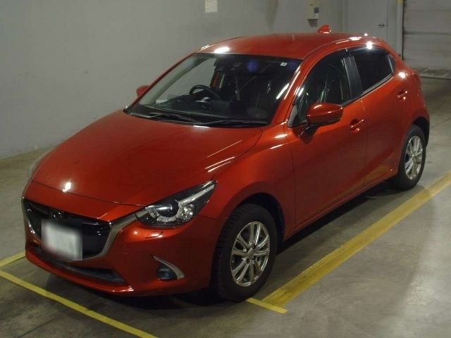 2048 Mazda Demio DJ5AS 2017 г. (TAA Hokkaido)