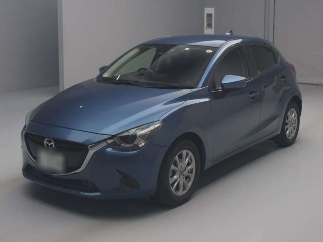 22034 Mazda Demio DJ3FS 2017 г. (TAA Kantou)