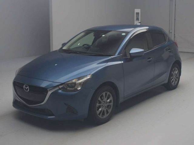 22038 Mazda Demio DJ3FS 2016 г. (TAA Kantou)