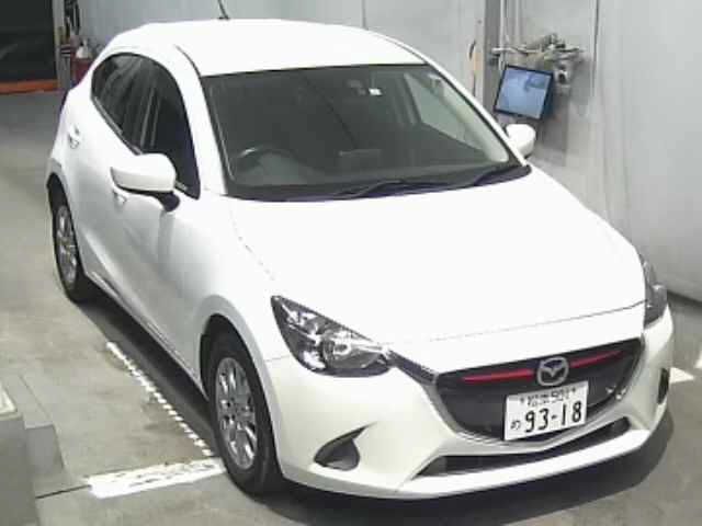 2512 Mazda Demio DJ5FS 2015 г. (JU Nagano)