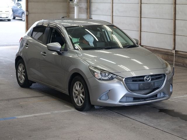 2538 Mazda Demio DJ3FS 2014 г. (ARAI Bayside)