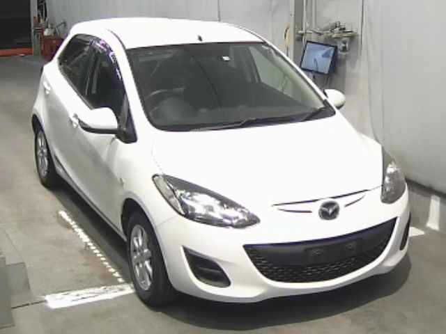 2557 Mazda Demio DEJFS 2011 г. (JU Nagano)