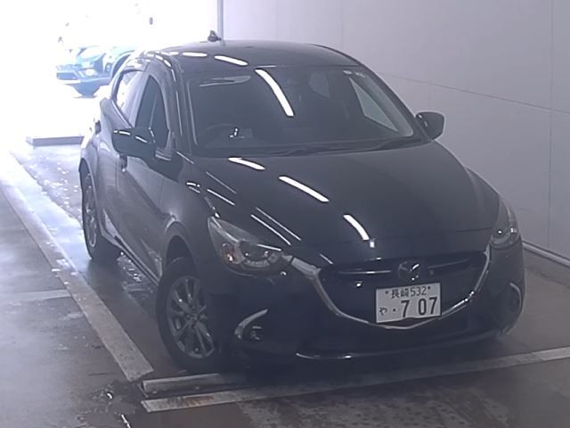 2571 Mazda Demio DJLAS 2019 г. (NAA Fukuoka)