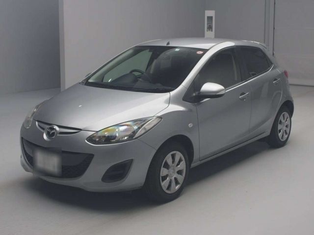 29025 Mazda Demio DEJFS 2013 г. (TAA Kantou)