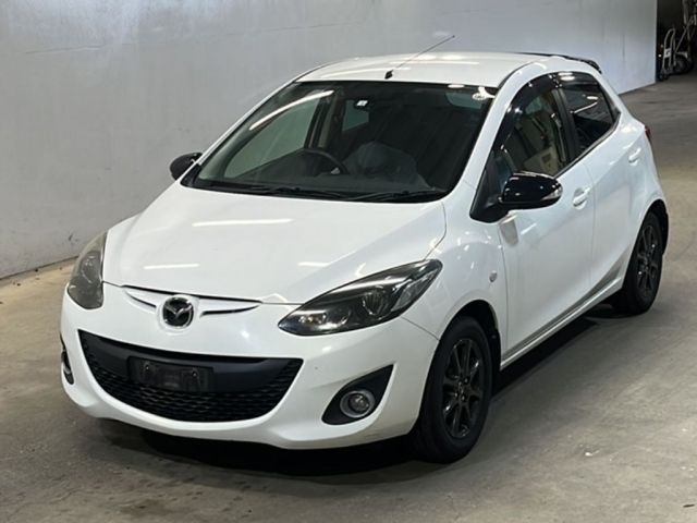 299 Mazda Demio DEJFS 2014 г. (KCAA Fukuoka)