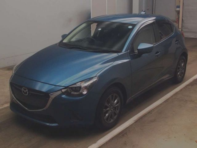 30003 Mazda Demio DJLFS 2018 г. (TAA Kantou)