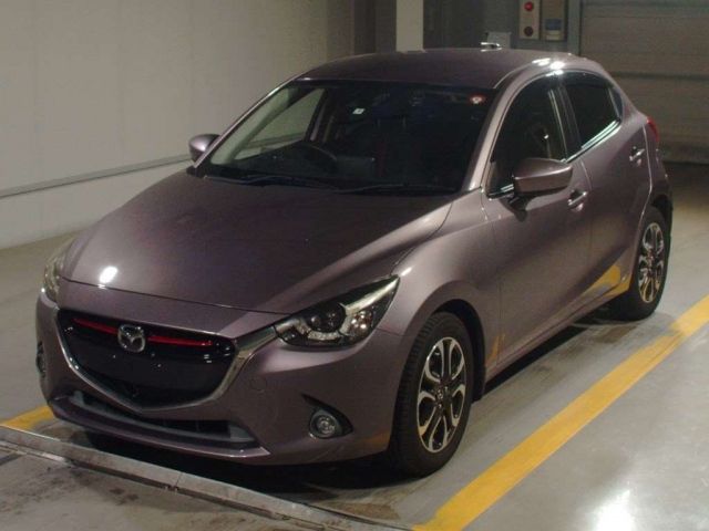 30004 Mazda Demio DJ5FS 2015 г. (TAA Shikoku)