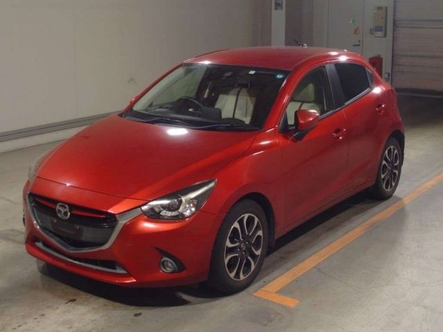 30006 Mazda Demio DJ5FS 2014 г. (TAA Minami Kyushu)