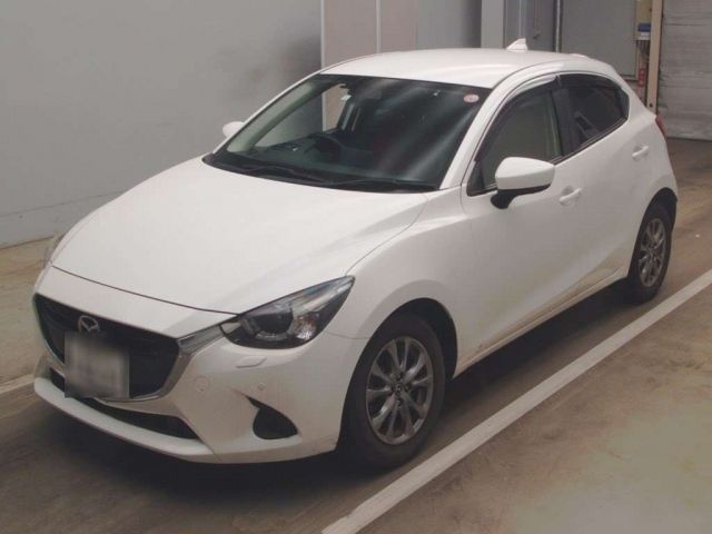 30008 Mazda Demio DJ3AS 2018 г. (TAA Kantou)