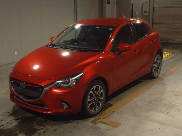 30012 Mazda Demio DJ5FS 2016 г. (TAA Kyushu)