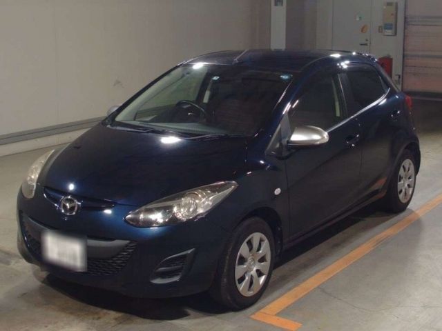 30025 Mazda Demio DEJFS 2014 г. (TAA Minami Kyushu)