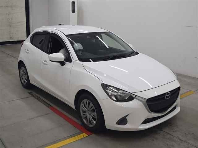 30027 Mazda Demio DJ3FS 2016 г. (MIRIVE Osaka)