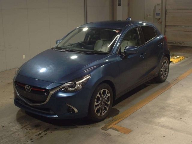 30049 Mazda Demio DJLFS 2019 г. (TAA Kyushu)