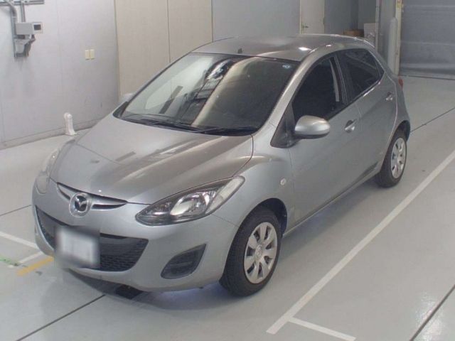 30050 Mazda Demio DE3FS 2013 г. (CAA Chubu)