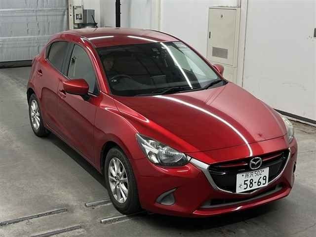 30065 Mazda Demio DJ5FS 2015 г. (MIRIVE Saitama)