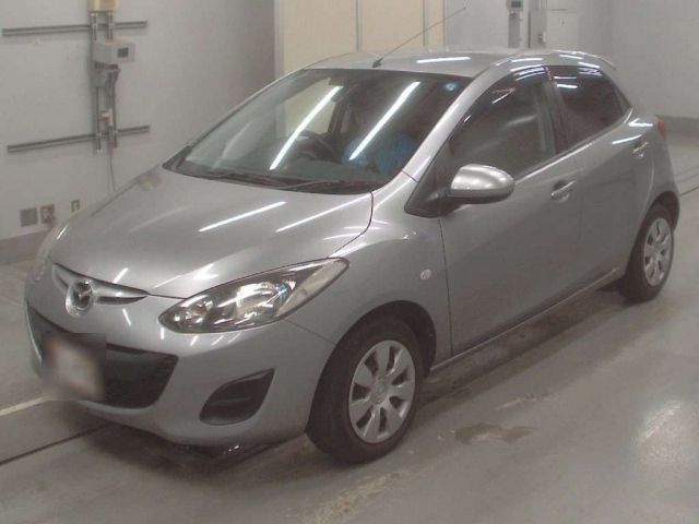 30087 Mazda Demio DEJFS 2013 г. (CAA Tokyo)