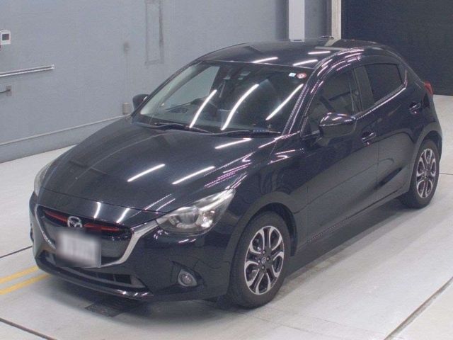 30235 Mazda Demio DJ5FS 2015 г. (CAA Gifu)