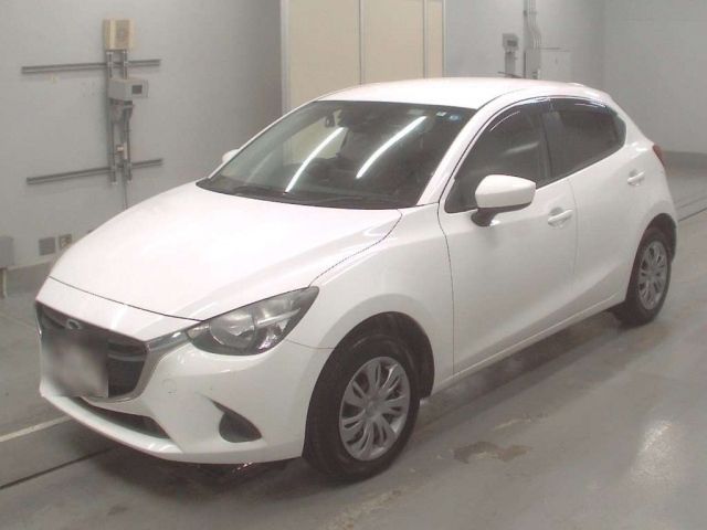 30296 Mazda Demio DJ3AS 2016 г. (CAA Tokyo)