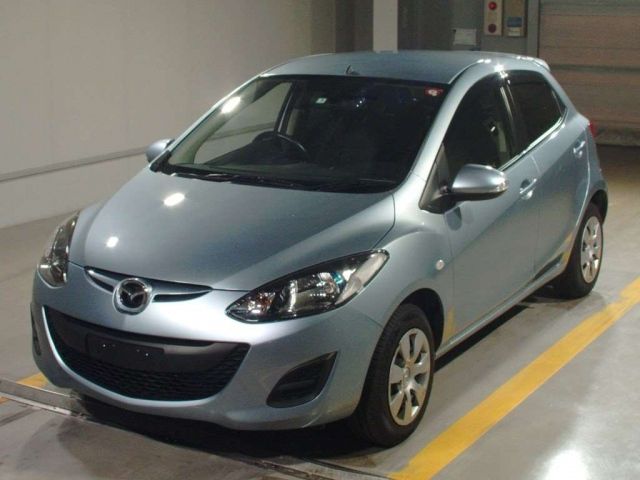 30401 Mazda Demio DEJFS 2013 г. (TAA Shikoku)