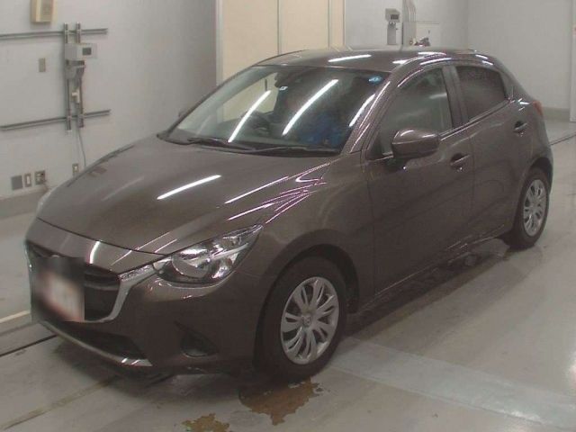 33074 Mazda Demio DJLFS 2019 г. (CAA Tokyo)